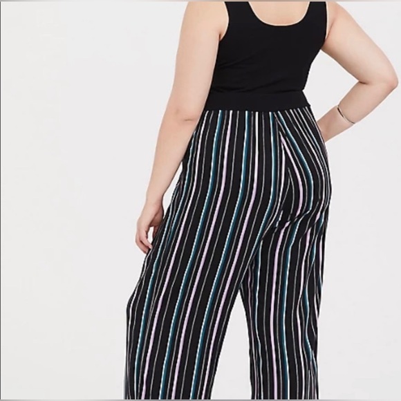 🖤NWT Torrid Challis Jumpsuit - Picture 5 of 10